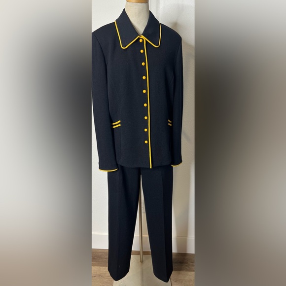 St John Collection Jacket and Pants Set